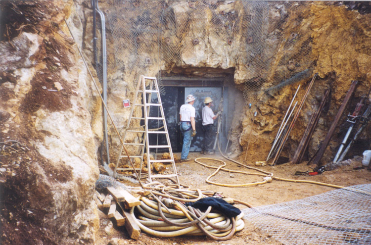 Glenwood Caverns - New Decline Tunnel Installation